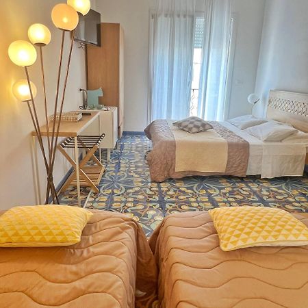 Le Bateau Bleu - Adults Only 12 Plus Porto Cesareo Exterior photo