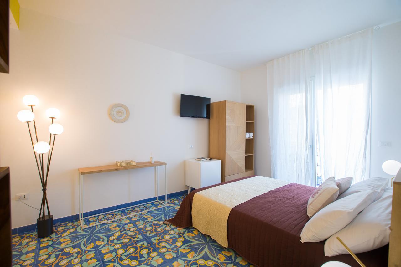 Le Bateau Bleu - Adults Only 12 Plus Porto Cesareo Exterior photo