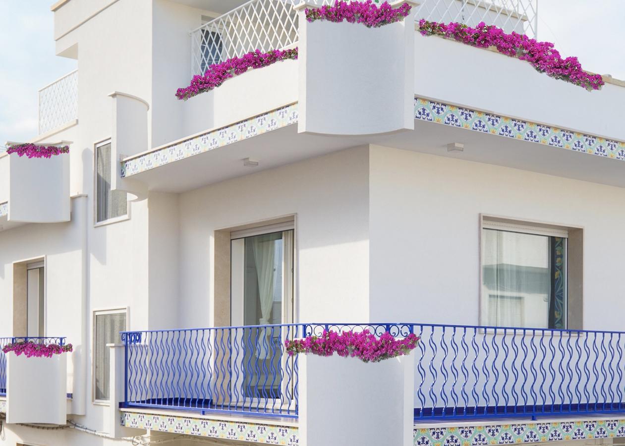 Le Bateau Bleu - Adults Only 12 Plus Porto Cesareo Exterior photo