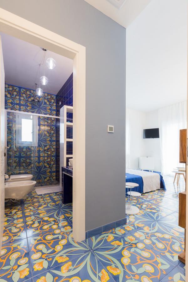 Le Bateau Bleu - Adults Only 12 Plus Porto Cesareo Exterior photo